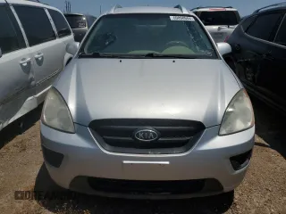 2007 Kia Rondo LX with VIN KNAFG525677029450, listed as a Copart auction lot 60898604 with 195,628 mi miles and Clean Title. Bid and sale history available at carsss.com. Image 5.