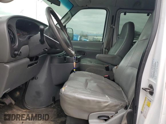 2008 Ford Econoline Passenger XL with VIN 1FBSS31L88DB06010, listed as a Copart auction lot 43622555 with 282,564 mi miles and Salvage Title. Bid and sale history available at DreamBid. Image 7.