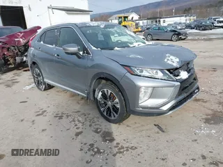 2019 Mitsubishi Eclipse Cross SE z VIN JA4AT5AA4KZ046357, wystawiony jako IAAI lot #41617696 z przebiegiem 175 694 mil mil oraz . Historia ofert i sprzedaży dostępna na DreamBid. Obrazek 1.
