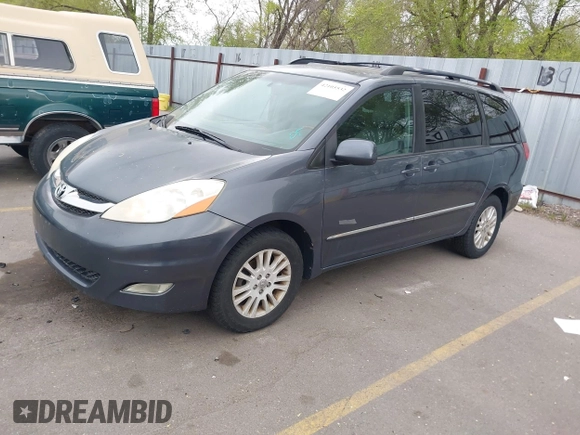 2009 Toyota Sienna XLE with VIN 5TDBK22C19S027059, listed as a IAAI auction lot 42105532 with 241,532 mi miles. Bid and sale history available at carsss.com. Image 2.