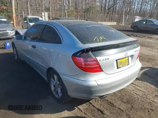 2003 Mercedes-Benz C 230 Kompressor с VIN WDBRN40J13A431498, выставлен на аукционе IAAI как лот 41441014 с пробегом Не указан миль и . История ставок и продаж доступна на DreamBid. Изображение 3.