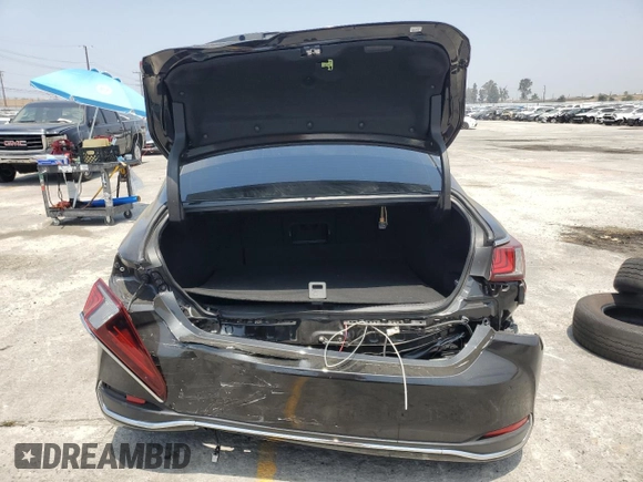 2022 Lexus ES 300h with VIN 58ADA1C14NU017588, listed as a Copart auction lot 60114915 with 110,205 mi miles and Salvage title. Bid and sale history available at DreamBid. Image 6.