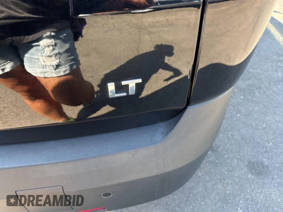 2022 Chevrolet Traverse LT Cloth with VIN 1GNERGKW3NJ157293, listed as a IAAI auction lot 42580763 with 102,743 mi miles and . Bid and sale history available at DreamBid. Image 17.