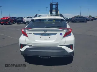 2019 Toyota C-HR XLE with VIN JTNKHMBX4K1040772, listed as a IAAI auction lot 41812031 with 79,729 mi miles. Bid and sale history available at carsss.com. Image 17.
