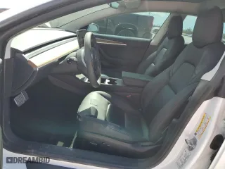 2022 Tesla Model 3 Performance with VIN 5YJ3E1EC0NF330558, listed as a Copart auction lot 44438365 with 19,690 mi miles and Salvage Title. Bid and sale history available at carsss.com. Image 7.