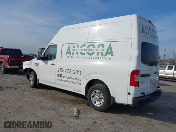 2017 Nissan NV Cargo SV z VIN 1N6BF0LY7HN811735, wystawiony jako IAAI lot #41225750 z przebiegiem 136 963 mil mil oraz . Historia ofert i sprzedaży dostępna na DreamBid. Obrazek 3.