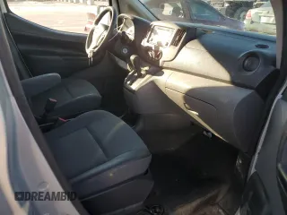 2018 Nissan NV200 S z VIN 3N6CM0KN7JK704620, wystawiony jako Copart lot #74920384 z przebiegiem 225 431 mil mil oraz Szkoda całkowita • Salvage title. Historia ofert i sprzedaży dostępna na DreamBid. Obrazek 10.