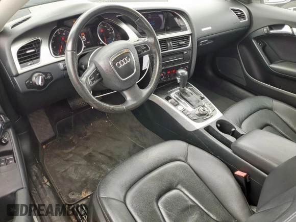 2012 Audi A5 Premium Plus z VIN WAULFAFR6CA030932, wystawiony jako Copart lot #55845575 z przebiegiem 99 283 mil mil oraz Szkoda całkowita • Salvage title. Historia ofert i sprzedaży dostępna na DreamBid. Obrazek 8.