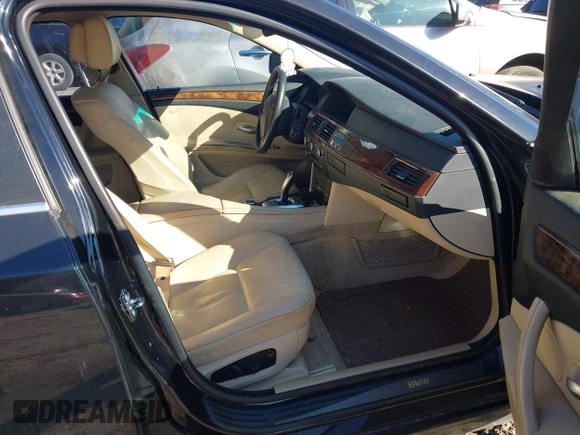 2008 BMW 5 Series 528xi with VIN WBANV13598CZ54306, listed as a IAAI auction lot 41779114 with 118,200 mi miles. Bid and sale history available at carsss.com. Image 5.