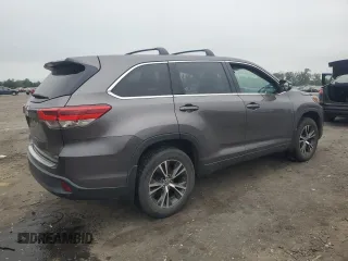 2017 Toyota Highlander LE with VIN 5TDBZRFH9HS377774, listed as a Copart auction lot 62551485 with 75,292 mi miles and Salvage title. Bid and sale history available at DreamBid. Image 3.