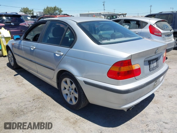2003 BMW 3 Series 325i with VIN WBAAZ33443PH33206, listed as a IAAI auction lot 42792697 with 125,837 mi miles and . Bid and sale history available at DreamBid. Image 3.