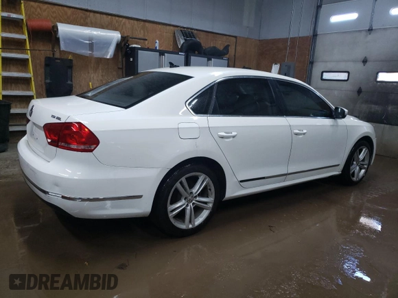 2014 Volkswagen Passat TDI SEL Premium with VIN 1VWCN7A3XEC098814, listed as a Copart auction lot 53314255 with 111,916 mi miles and Clean Title. Bid and sale history available at carsss.com. Image 3.
