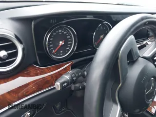 2019 Mercedes-Benz E-Class E 450 with VIN WDDZH6JB7KA520993, listed as a IAAI auction lot 40525935 with 1 mi miles. Bid and sale history available at carsss.com. Image 7.
