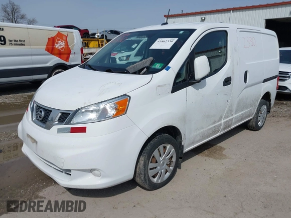 2017 Nissan NV200 SV z VIN 3N6CM0KN9HK701941, wystawiony jako IAAI lot #41862330 z przebiegiem 190 152 mil mil oraz . Historia ofert i sprzedaży dostępna na DreamBid. Obrazek 2.
