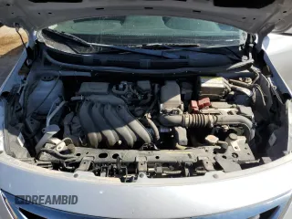 2017 Nissan Versa S z VIN 3N1CN7AP1HL887077, wystawiony jako Copart lot #55360465 z przebiegiem 88 093 mil mil oraz Szkoda całkowita • Salvage title. Historia ofert i sprzedaży dostępna na DreamBid. Obrazek 11.