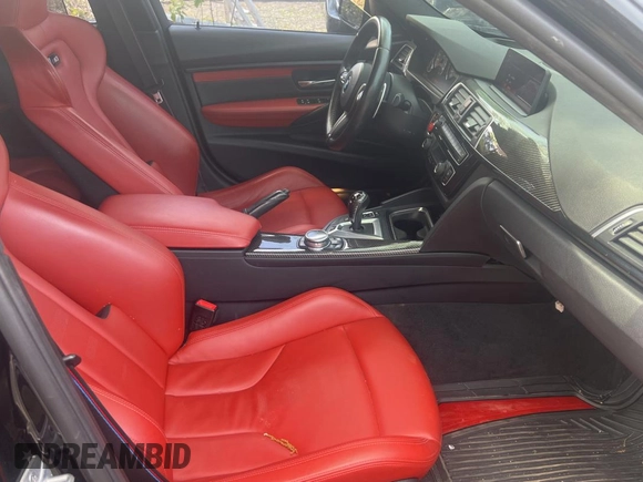 2018 BMW M3 z VIN WBS8M9C55J5J78860, wystawiony jako Copart lot #55635395 z przebiegiem 20 754 mil mil oraz Szkody całkowita. Historia ofert i sprzedaży dostępna na DreamBid. Obrazek 5.