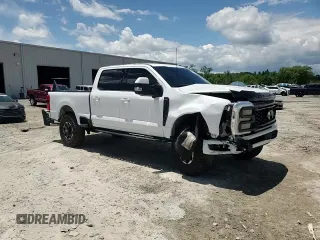 2023 Ford F-250 XL z VIN 1FT8W2BN4PED78194, wystawiony jako Copart lot #56460555 z przebiegiem 45 300 mil mil oraz Szkoda całkowita • Salvage title. Historia ofert i sprzedaży dostępna na DreamBid. Obrazek 14.