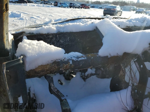 2006 Dodge 3500 Laramie z VIN 3D7LX38C76G167300, wystawiony jako Copart lot #83301104 z przebiegiem Nie podano mil oraz Szkoda całkowita • Salvage title. Historia ofert i sprzedaży dostępna na DreamBid. Obrazek 9.