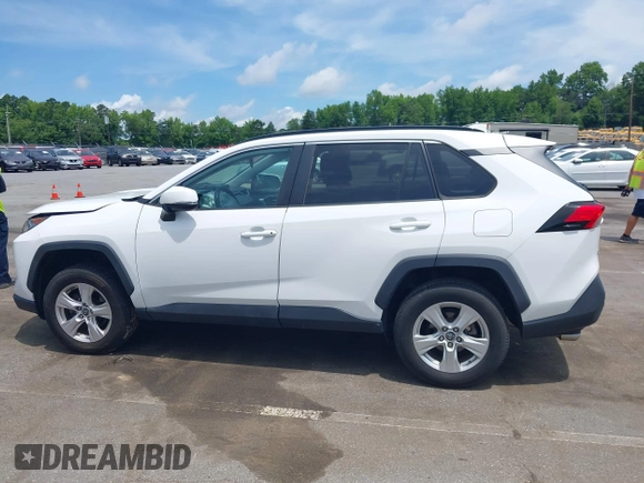 2019 Toyota RAV4 XLE with VIN 2T3P1RFV0KC008652, listed as a IAAI auction lot 42508557 with 87,684 mi miles and . Bid and sale history available at DreamBid. Image 14.