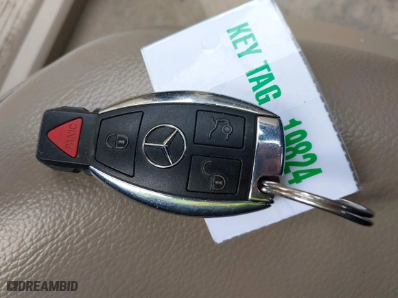 2013 Mercedes-Benz E-Class E 350 Luxury with VIN WDDHF5KB8DA729687, listed as a IAAI auction lot 41576021 with 133,062 mi miles. Bid and sale history available at carsss.com. Image 11.