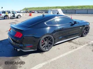 2022 Ford Mustang GT with VIN 1FA6P8CFXN5133689, listed as a IAAI auction lot 41872122 with 26,838 mi miles. Bid and sale history available at carsss.com. Image 4.