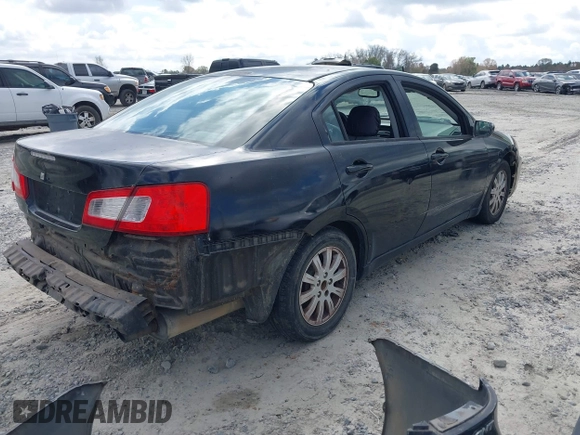 2011 Mitsubishi Galant FE z VIN 4A32B2FF9BE028621, wystawiony jako IAAI lot #41788773 z przebiegiem 261 300 mil mil oraz . Historia ofert i sprzedaży dostępna na DreamBid. Obrazek 4.