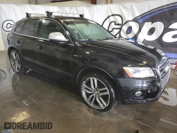 2014 Audi SQ5 Premium Plus z VIN WA1CGAFP8EA057710, wystawiony jako Copart lot #46312125 z przebiegiem 161 095 mil mil oraz Szkoda całkowita • Salvage title. Historia ofert i sprzedaży dostępna na DreamBid. Obrazek 4.
