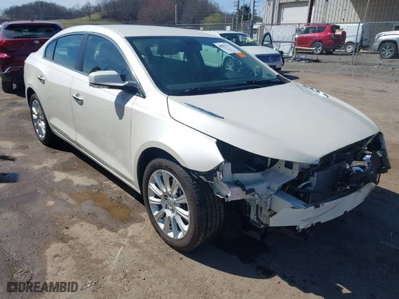 2013 Buick LaCrosse Leather with VIN 1G4GC5E31DF301283, listed as a IAAI auction lot 41833762 with 42,332 mi miles. Bid and sale history available at carsss.com. Image 1.