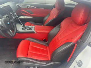 2019 BMW 8 Series M850i xDrive z VIN WBABC4C57KBJ35771, wystawiony jako Copart lot #59172615 z przebiegiem 68 270 mil mil oraz Tytuł czysty. Historia ofert i sprzedaży dostępna na DreamBid. Obrazek 9.