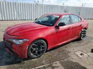 2021 Alfa Romeo Giulia with VIN ZARFAMAN9M7638923, listed as a Copart auction lot 68090984 with 0 mi miles and Clean Title. Bid and sale history available at carsss.com. Image 1.