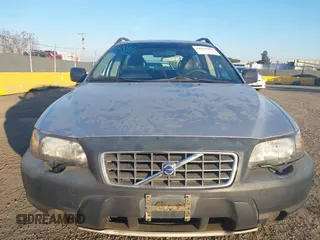 2001 Volvo V70 with VIN YV1SZ58DX11023987, listed as a IAAI auction lot 41371491 with 261,340 mi miles and . Bid and sale history available at DreamBid. Image 12.