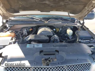 2005 Chevrolet Silverado 1500 LS with VIN 2GCEC19T051261530, listed as a IAAI auction lot 41624941 with 246,685 mi miles. Bid and sale history available at carsss.com. Image 10.