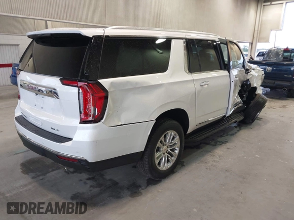 2024 GMC Yukon XL SLT with VIN 1GKS2GKD1RR349726, listed as a IAAI auction lot 41645353 with 5,963 mi miles. Bid and sale history available at carsss.com. Image 4.
