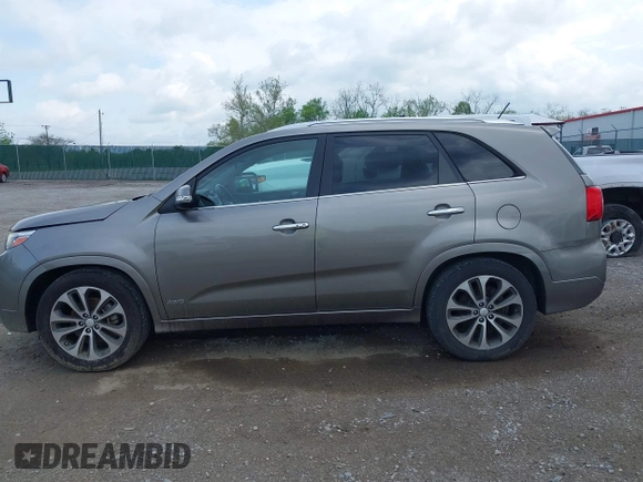 2014 Kia Sorento SX with VIN 5XYKWDA72EG518235, listed as a IAAI auction lot 42165235 with 131,603 mi miles. Bid and sale history available at carsss.com. Image 14.