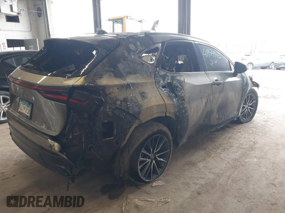 2024 Lexus NX 350h Premium z VIN 2T2GKCEZXRC020420, wystawiony jako IAAI lot #41959942 z przebiegiem 26 195 mil mil oraz . Historia ofert i sprzedaży dostępna na DreamBid. Obrazek 4.