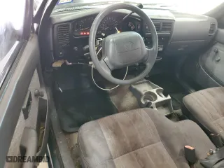 1997 Toyota Tacoma with VIN 4TAVL52N5VZ256443, listed as a Copart auction lot 57880284 with 133,989 mi miles and Clean Title. Bid and sale history available at carsss.com. Image 8.