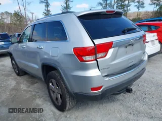 2013 Jeep Grand Cherokee Limited with VIN 1C4RJEBG2DC578388, listed as a IAAI auction lot 41624008 with 182,970 mi miles. Bid and sale history available at carsss.com. Image 3.