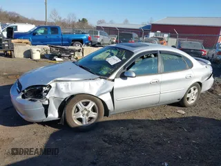 2002 Ford Taurus SEL Deluxe with VIN 1FAFP56S42A214343, listed as a IAAI auction lot 41640709 with 95,616 mi miles. Bid and sale history available at carsss.com. Image 14.