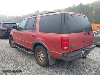 2000 Ford Expedition XLT with VIN 1FMRU1565YLA59081, listed as a IAAI auction lot 41950736 with 1 mi miles. Bid and sale history available at carsss.com. Image 3.
