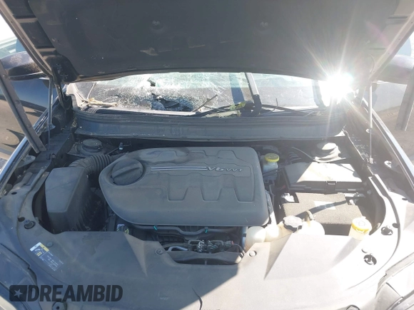 2019 Jeep Cherokee Latitude Plus with VIN 1C4PJMLX4KD238263, listed as a IAAI auction lot 42017221 with 37,187 mi miles and . Bid and sale history available at DreamBid. Image 10.