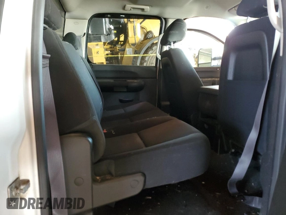 2013 Chevrolet Silverado 3500HD LT with VIN 1GC4K0C82DF236682, listed as a Copart auction lot 44564275 with 71,945 mi miles and Salvage Title. Bid and sale history available at carsss.com. Image 10.