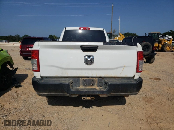 2022 Ram 2500 Tradesman z VIN 3C6UR4HJ6NG311020, wystawiony jako Copart lot #65803104 z przebiegiem Nie podano mil oraz Nie do naprawy • Non repairable. Historia ofert i sprzedaży dostępna na DreamBid. Obrazek 6.
