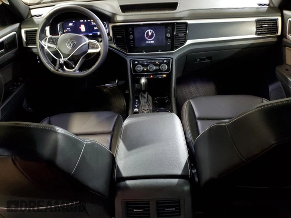 2022 Volkswagen Atlas SEL with VIN 1V2BE2CA6NC211539, listed as a Copart auction lot 79529644 with 27,340 mi miles and Salvage title. Bid and sale history available at DreamBid. Image 8.