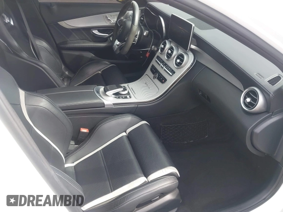 2017 Mercedes-Benz C 63 S AMG z VIN 55SWF8HB4HU190328, wystawiony jako IAAI lot #41681196 z przebiegiem 42 211 mil mil oraz . Historia ofert i sprzedaży dostępna na DreamBid. Obrazek 5.