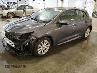 2023 Toyota Corolla Hatchback SE with VIN JTND4MBE4P3192744, listed as a Copart auction lot 46895975 with 32,989 mi miles and Salvage Title. Bid and sale history available at carsss.com. Image 1.