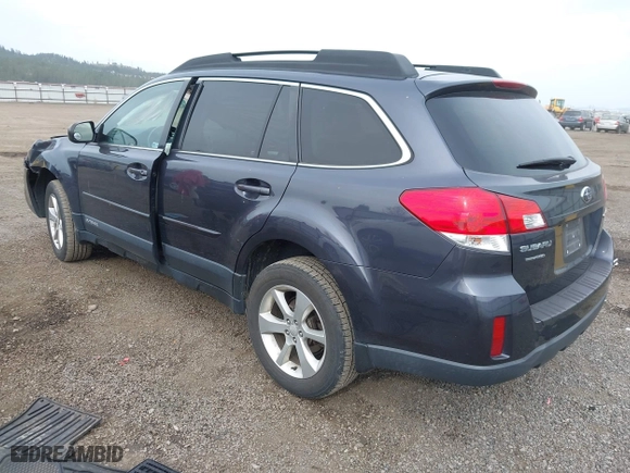 2013 Subaru Outback 2.5i Premium with VIN 4S4BRBGC6D3301186, listed as a IAAI auction lot 42014285 with 81,593 mi miles. Bid and sale history available at carsss.com. Image 3.