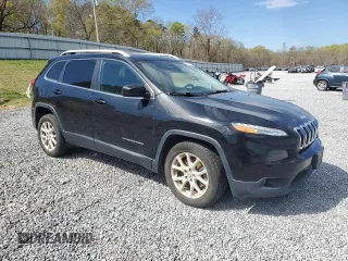 2018 Jeep Cherokee Latitude Plus with VIN 1C4PJLLB6JD553255, listed as a Copart auction lot 50999745 with 95,828 mi miles and Clean Title. Bid and sale history available at DreamBid. Image 4.