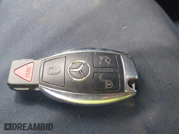 2015 Mercedes-Benz M 350 with VIN 4JGDA5HB8FA555696, listed as a IAAI auction lot 42156465 with 92,660 mi miles and . Bid and sale history available at DreamBid. Image 11.