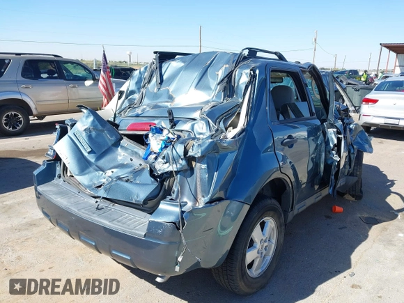 2012 Ford Escape XLT with VIN 1FMCU0D78CKC18328, listed as a IAAI auction lot 40185140 with 81,904 mi miles. Bid and sale history available at carsss.com. Image 6.