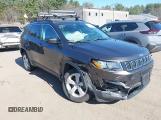 2018 Jeep Compass Latitude z VIN 3C4NJDBB3JT401720, wystawiony jako IAAI lot #42055295 z przebiegiem 55 649 mil mil oraz . Historia ofert i sprzedaży dostępna na DreamBid. Obrazek 13.